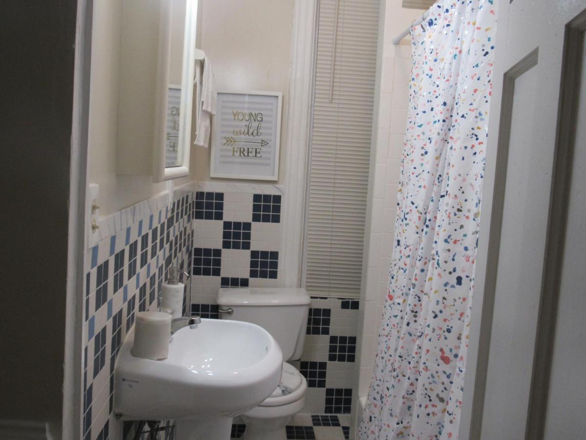 Located In The Noma-Gallaudet Neighborhood Apartment Washington Exterior photo