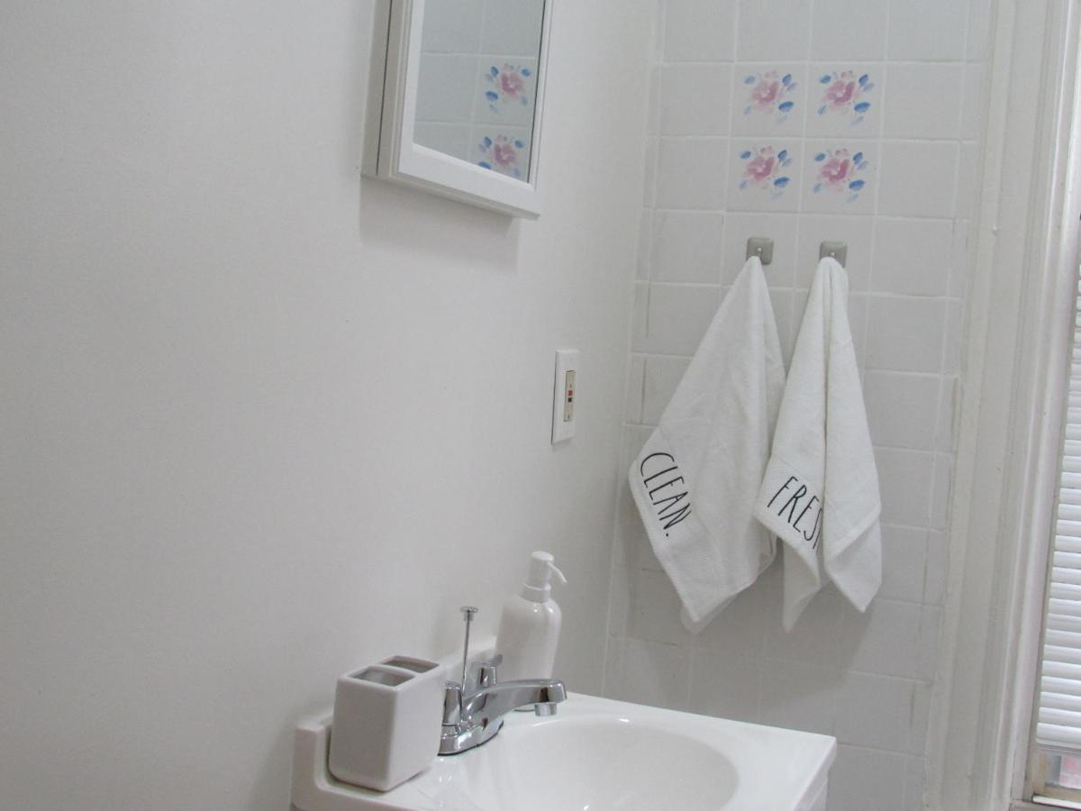 Located In The Noma-Gallaudet Neighborhood Apartment Washington Exterior photo