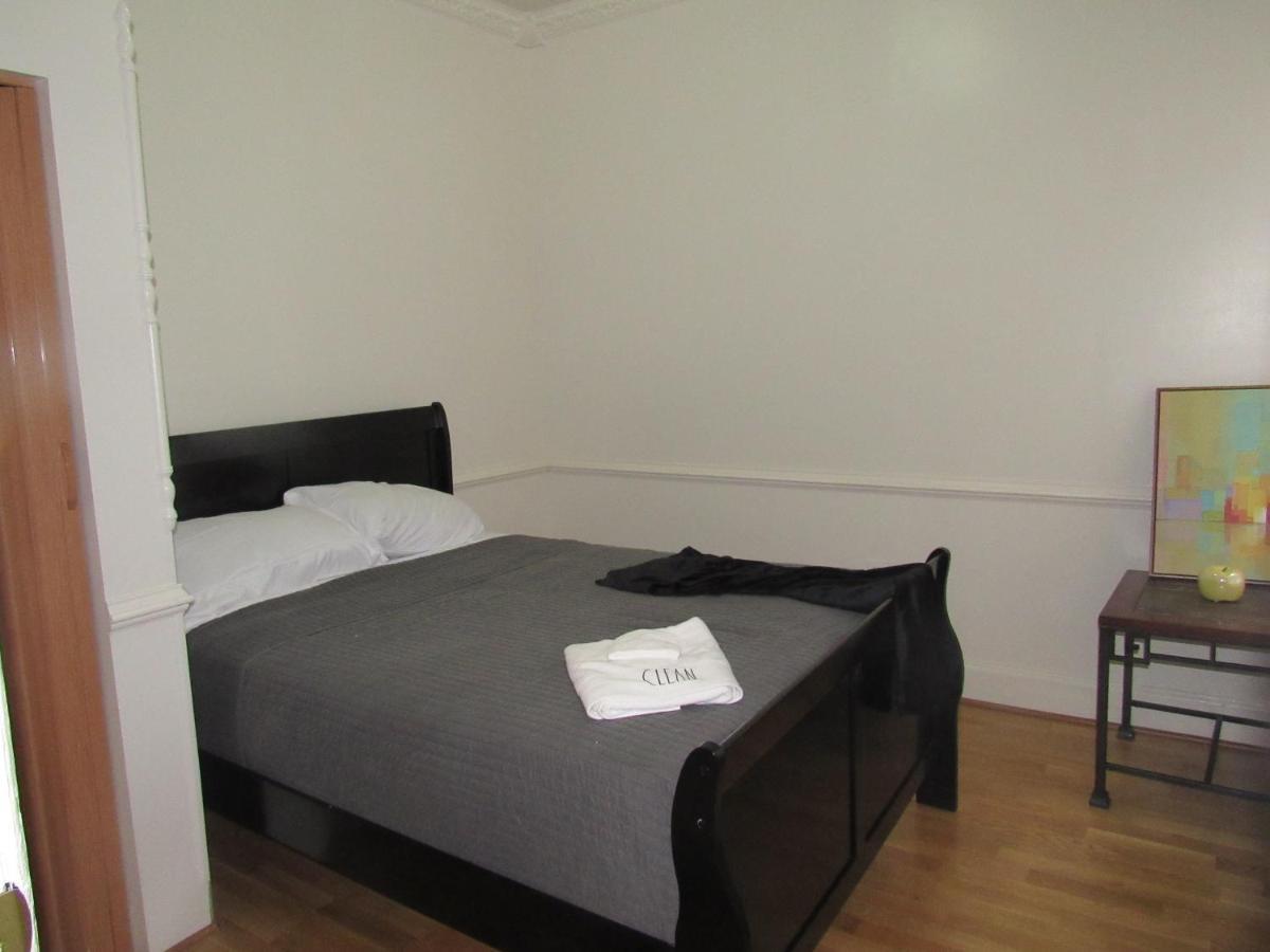 Located In The Noma-Gallaudet Neighborhood Apartment Washington Exterior photo